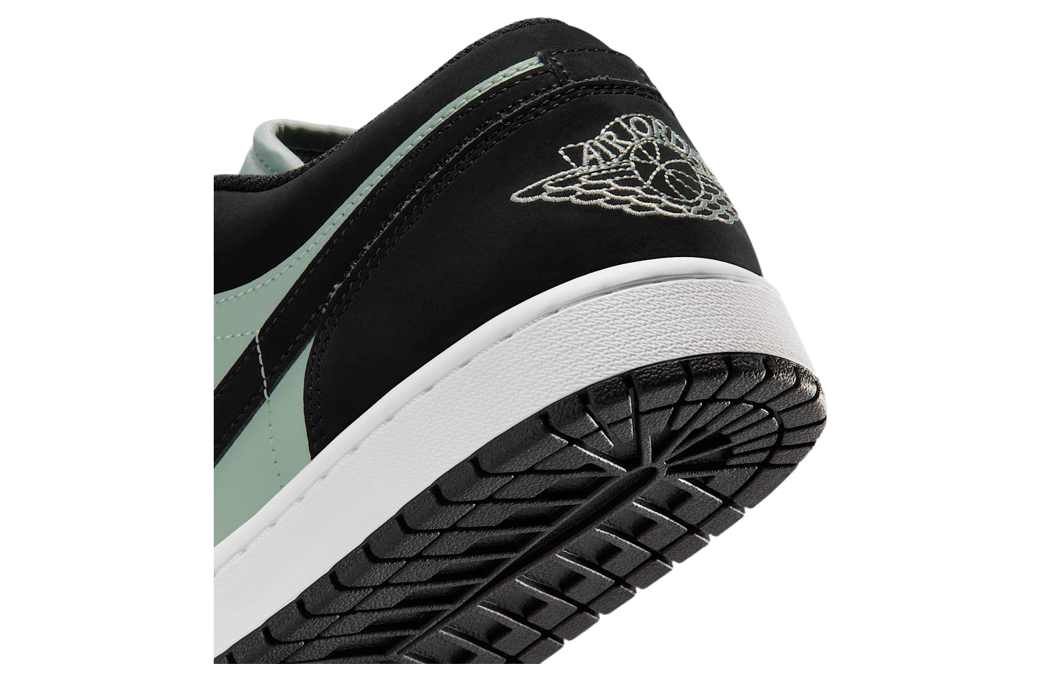 Air Jordan 1 Low Black / White / Pistachio Frost