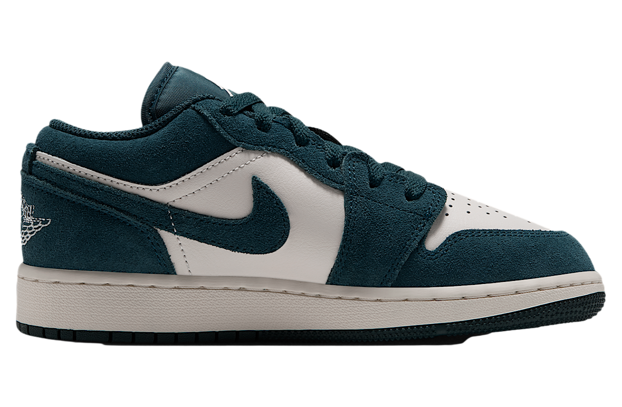 Air Jordan 1 Low GS Midnight Spruce / Pale Ivory / Light Orewood Brown