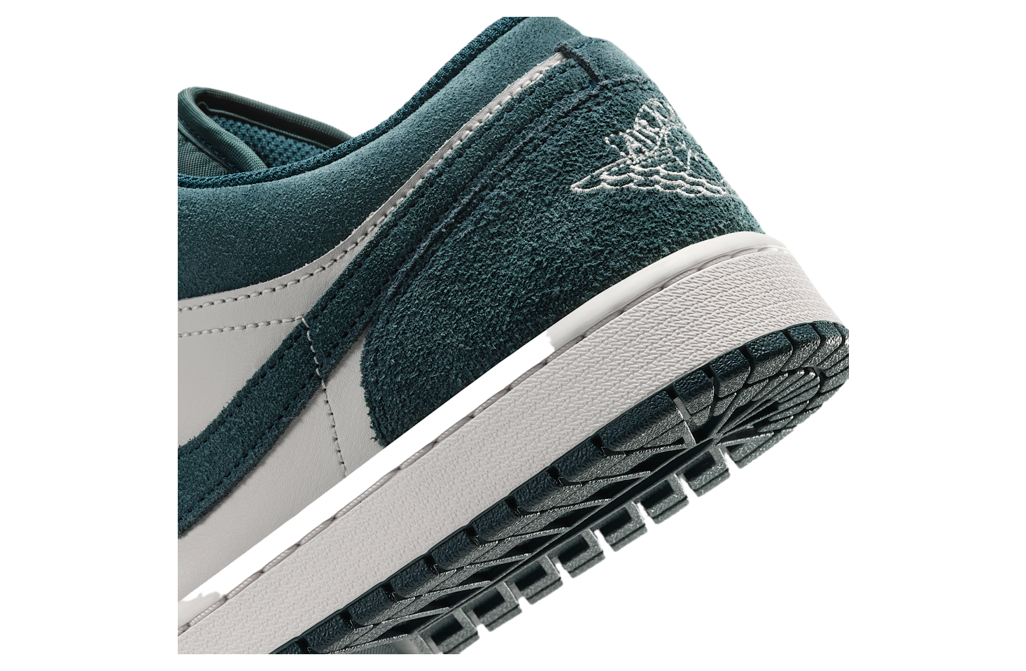 Air Jordan 1 Low Midnight Spruce / Pale Ivory