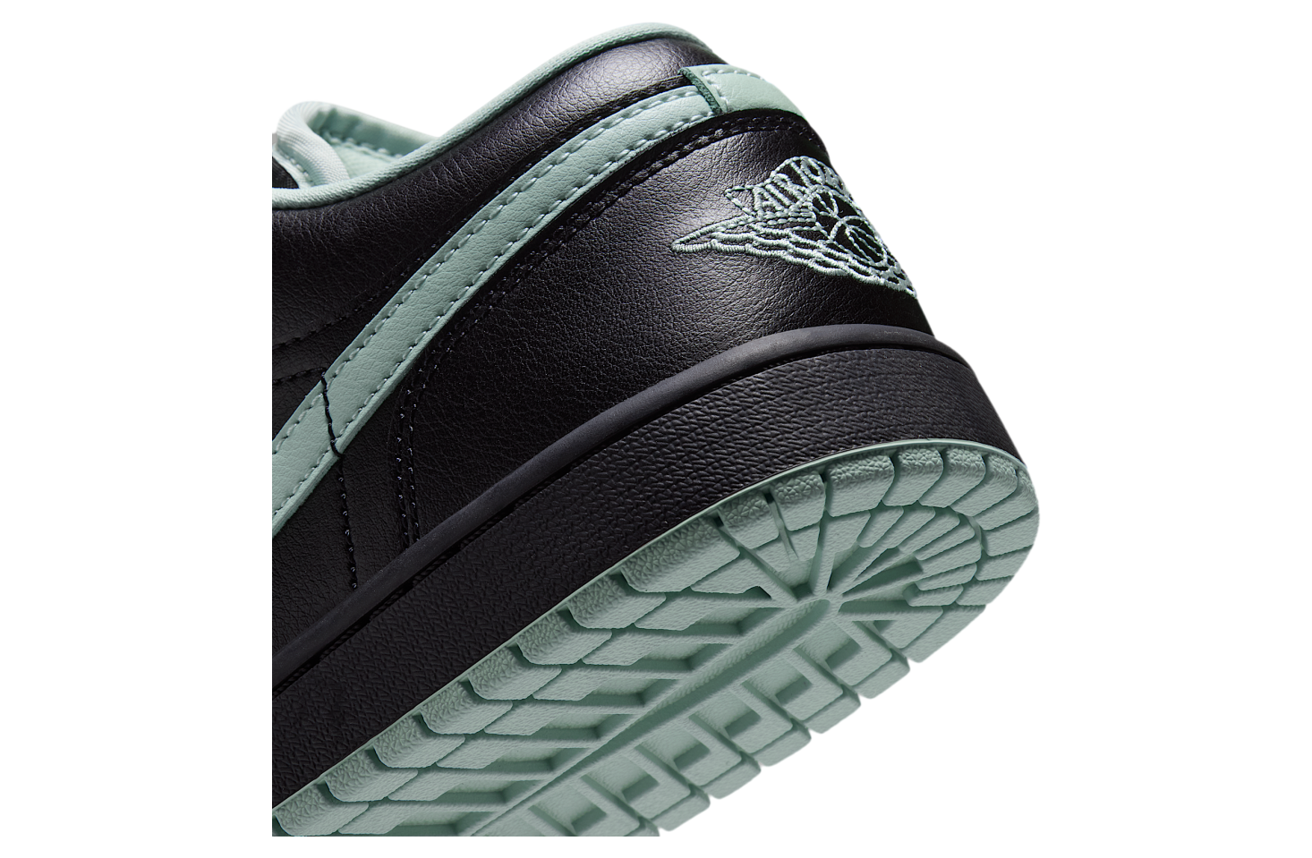 Air Jordan 1 Low WMNS Black / Pistachio Frost