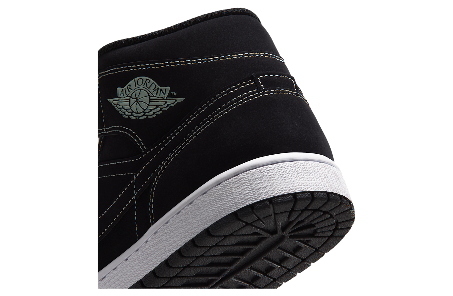 Air Jordan 1 Mid Black / Pistachio Frost