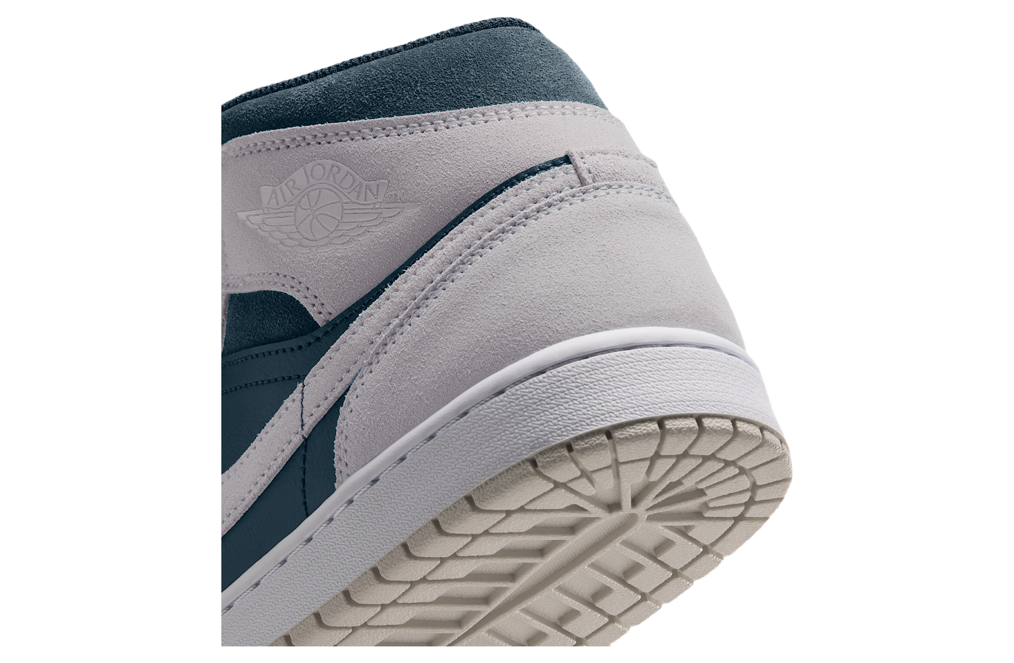 Air Jordan 1 Mid Light Orewood Brown / Midnight Spruce