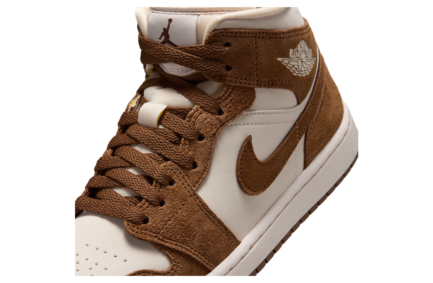 Air Jordan 1 Mid WMNS Light British Tan / Chalk