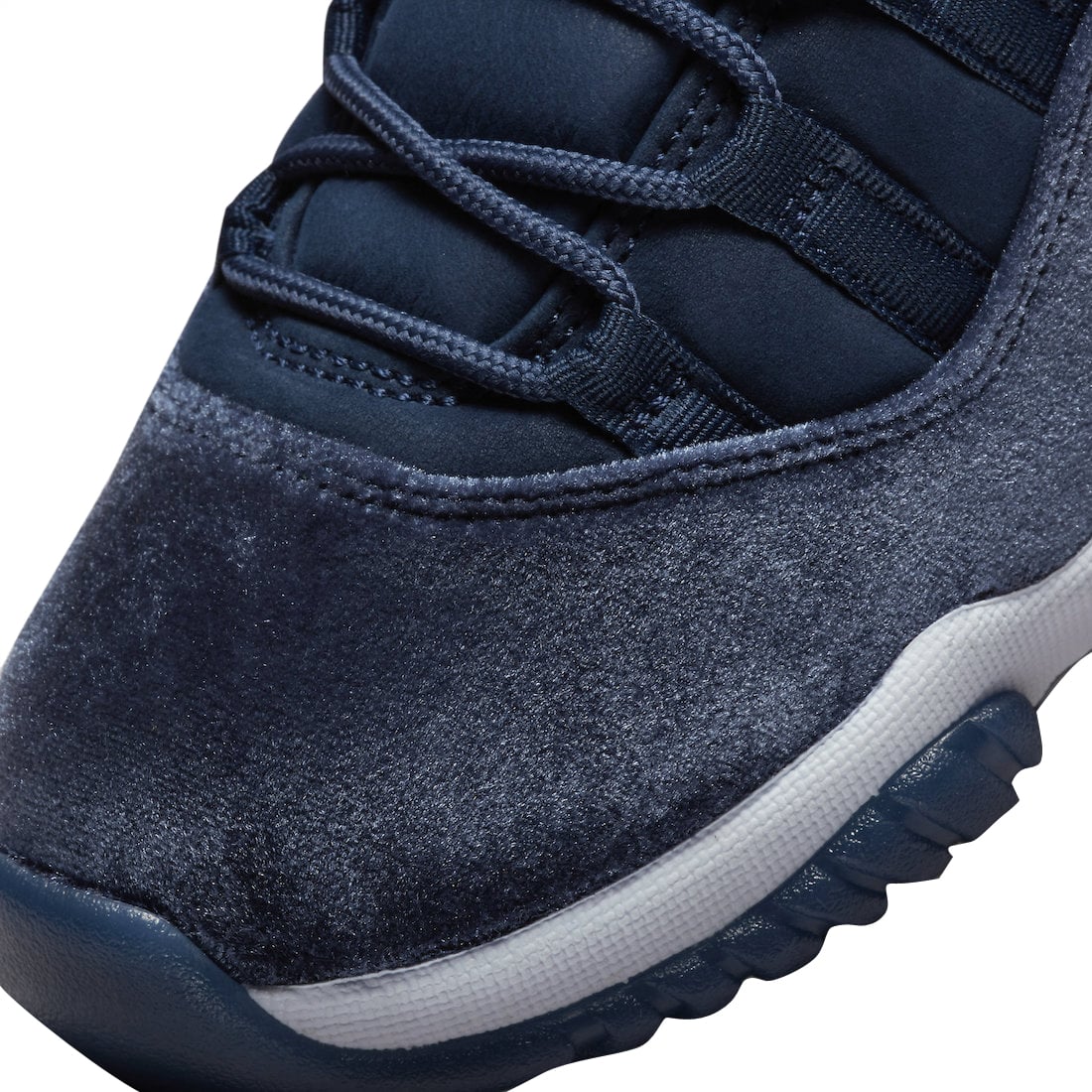 Air Jordan 11 Velvet WMNS Midnight Navy