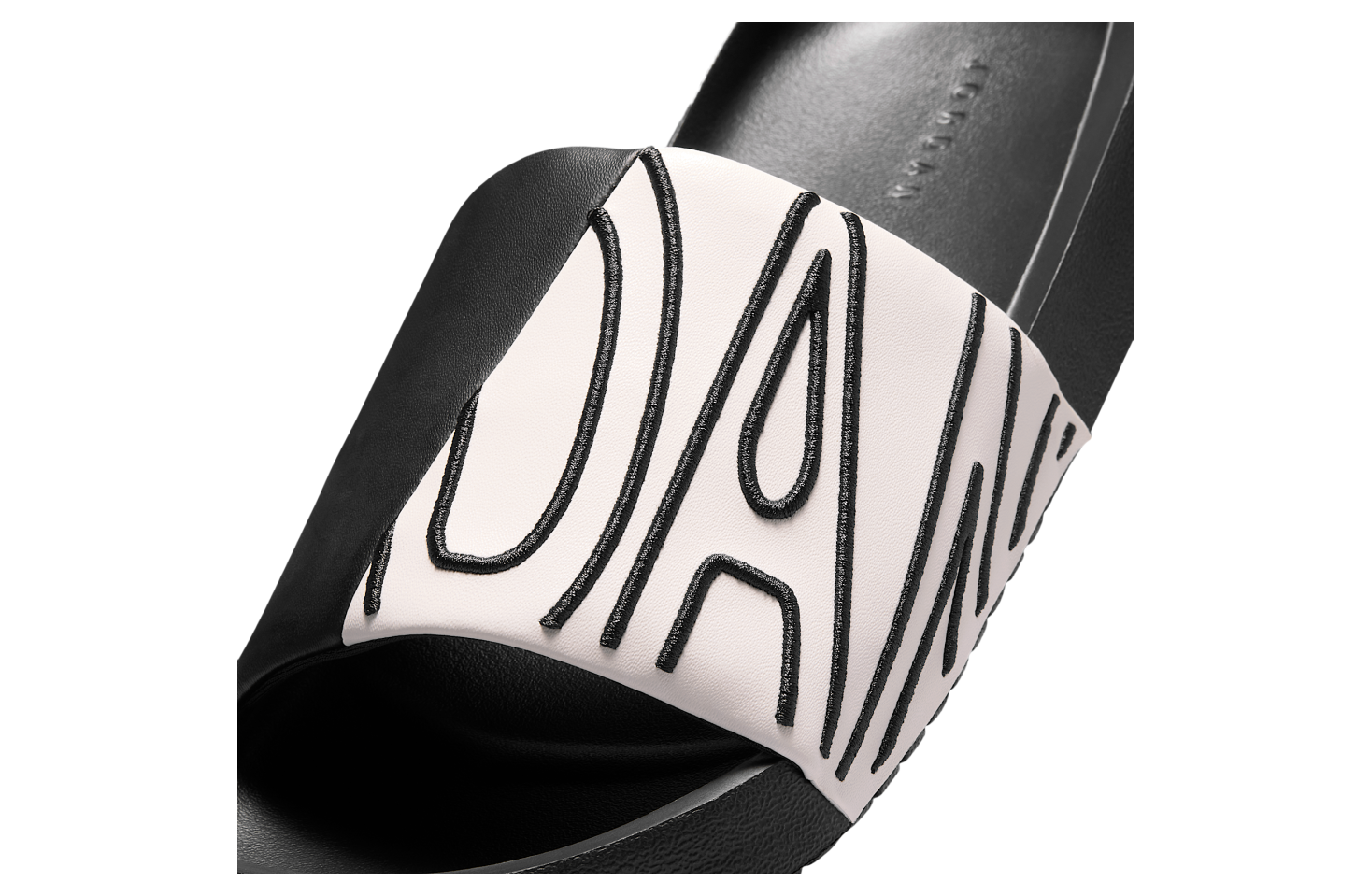 Jordan Nola WMNS Off Noir / Chalk