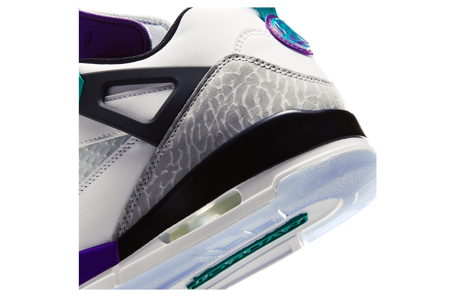 Jordan Spizike Low White / Court Purple
