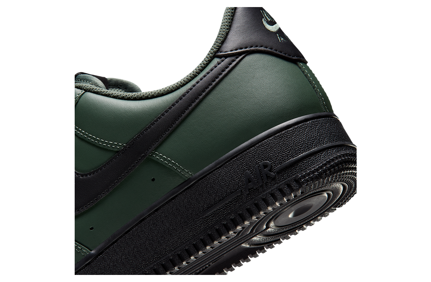 Nike Air Force 1 07 Camo Green / Black