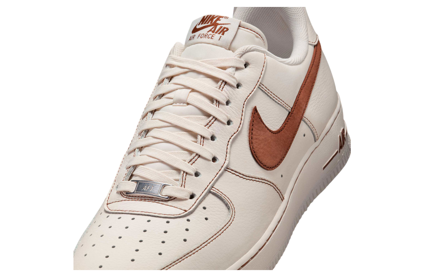 Nike Air Force 1 Low Ivory / Saddle Brown