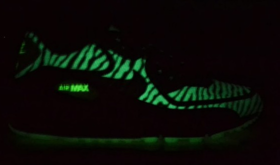 Nike Air Max 90 CMFT Premium Tape - Glow In The Dark Pack