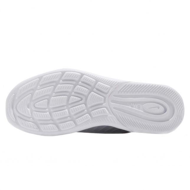 Nike Air Max Axis White Black