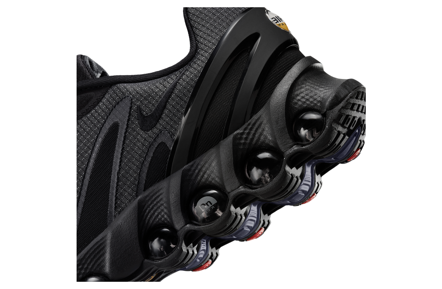 Nike Air Max Dn8 SE Black / White - Nov 2025 - HV4525-001 