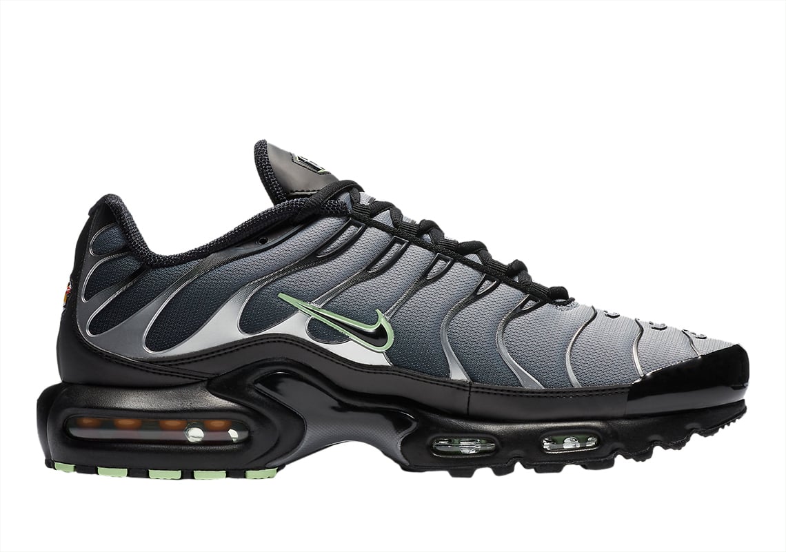 Nike Air Max Plus Black Particle Grey Vapour Green