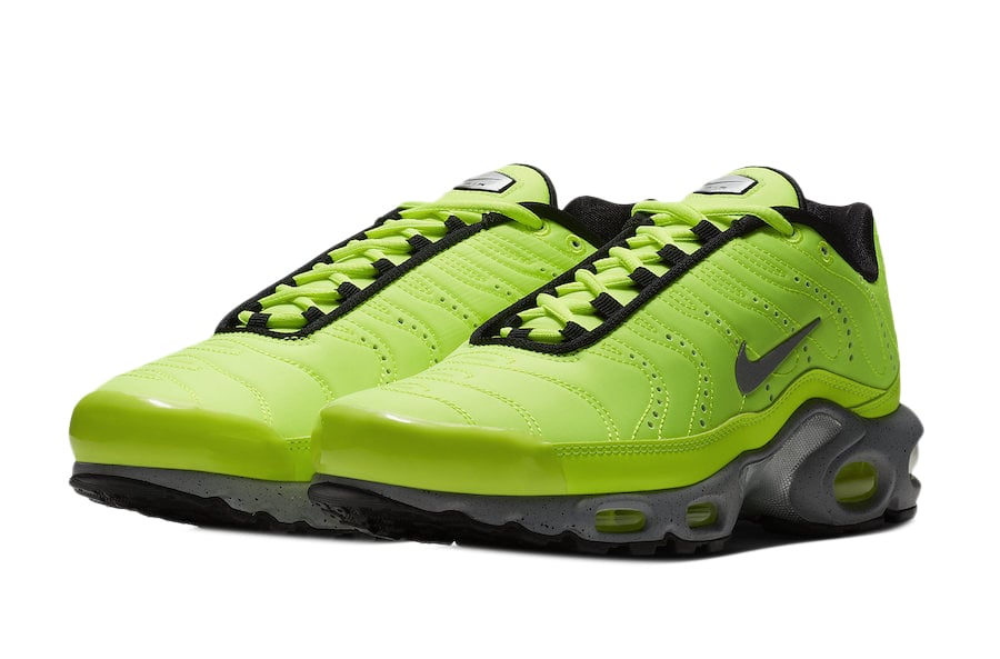Nike Air Max Plus Premium Volt