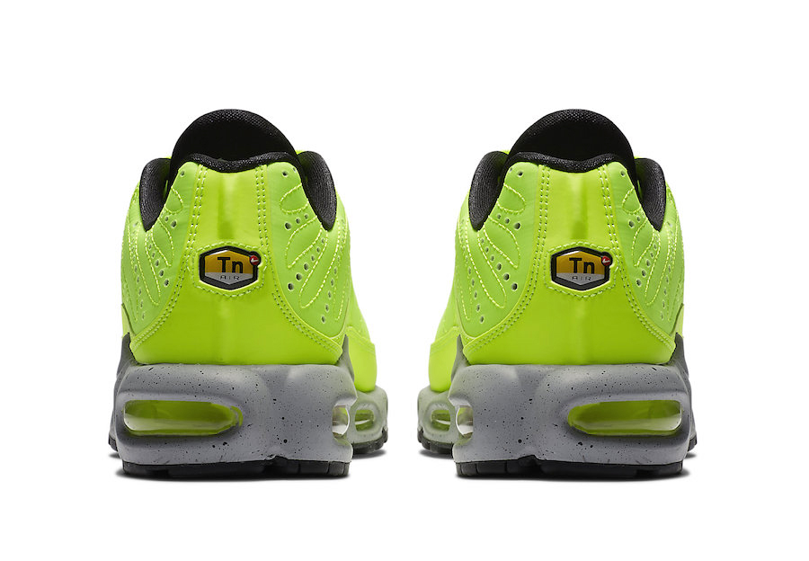 Nike Air Max Plus Premium Volt
