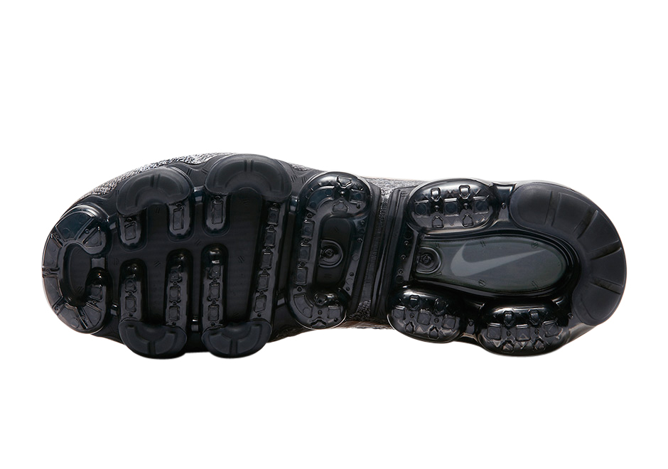 Nike Air VaporMax Explorer Dark