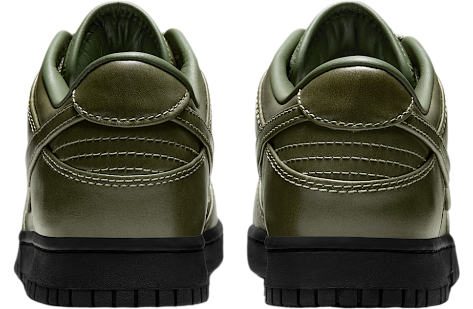 Nike Dunk Low Premium Army Olive / Black