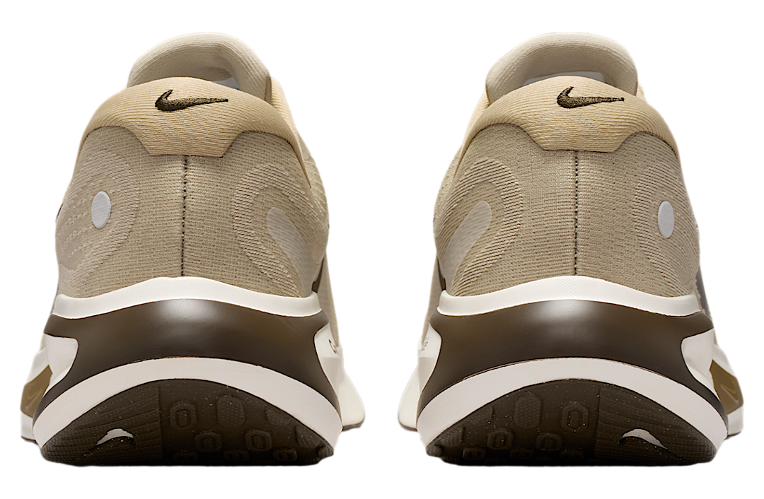 Nike Journey Run Desert Khaki / Sail