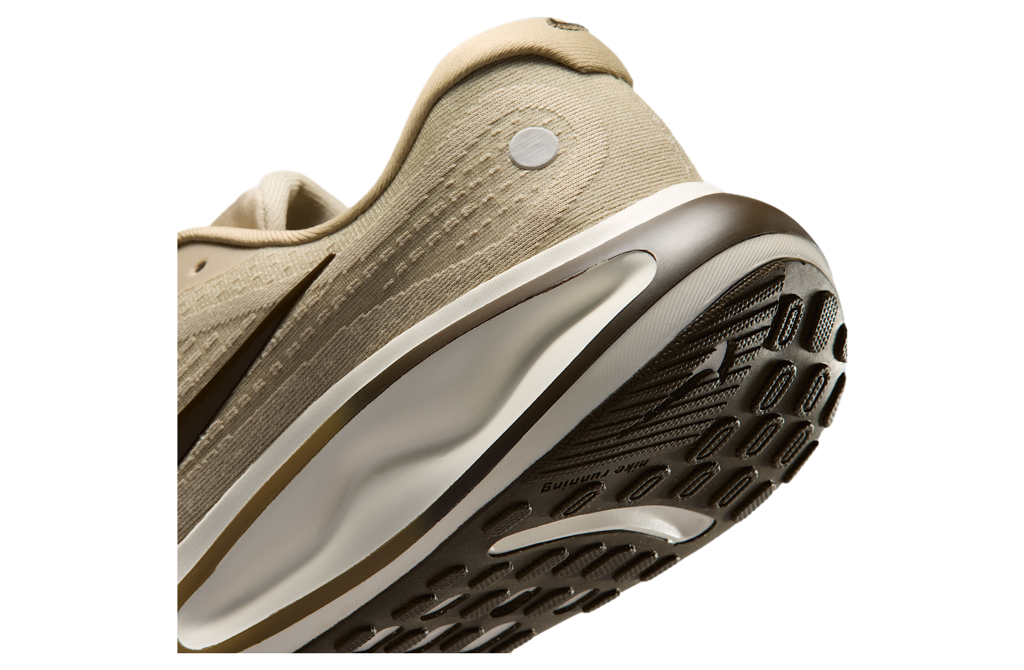 Nike Journey Run Desert Khaki / Sail