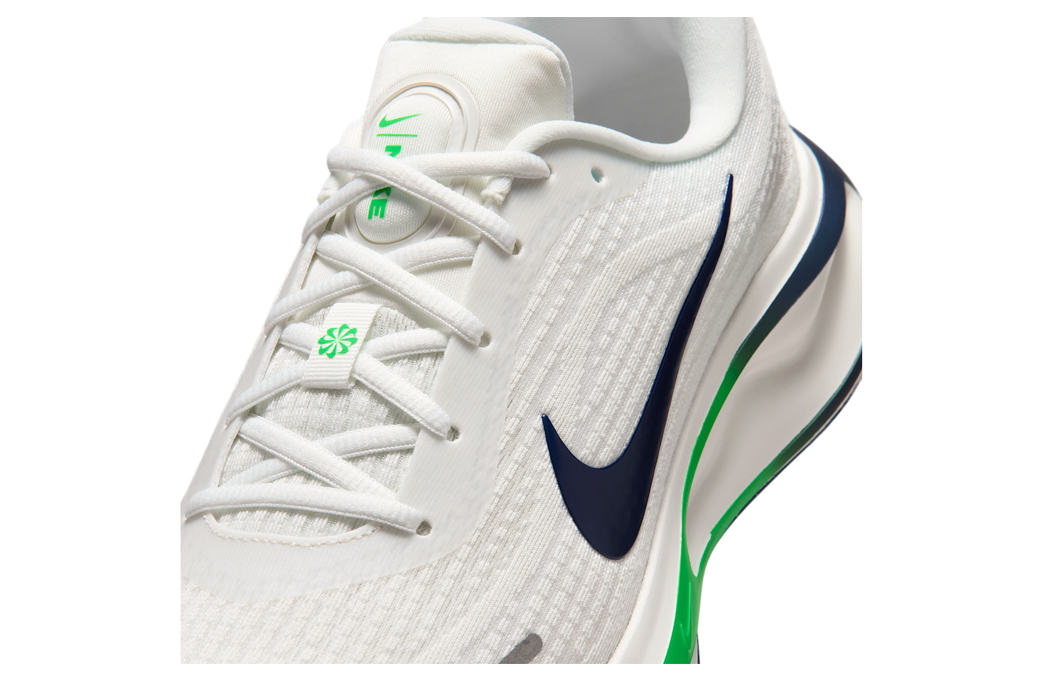 Nike Journey Run Summit White / Green Spark