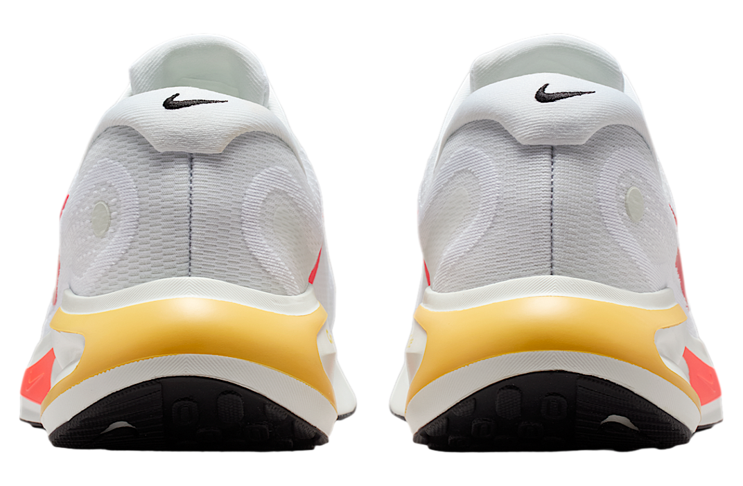 Nike Journey Run White / Spruce Aura