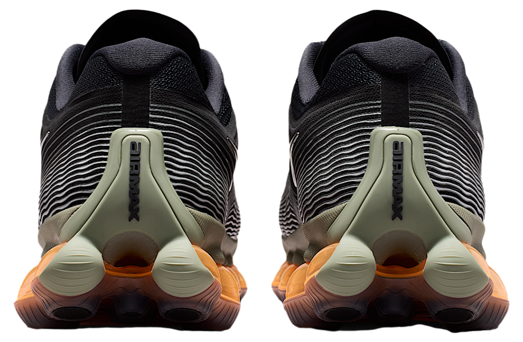 Nike Liquid Max Black / Total Orange