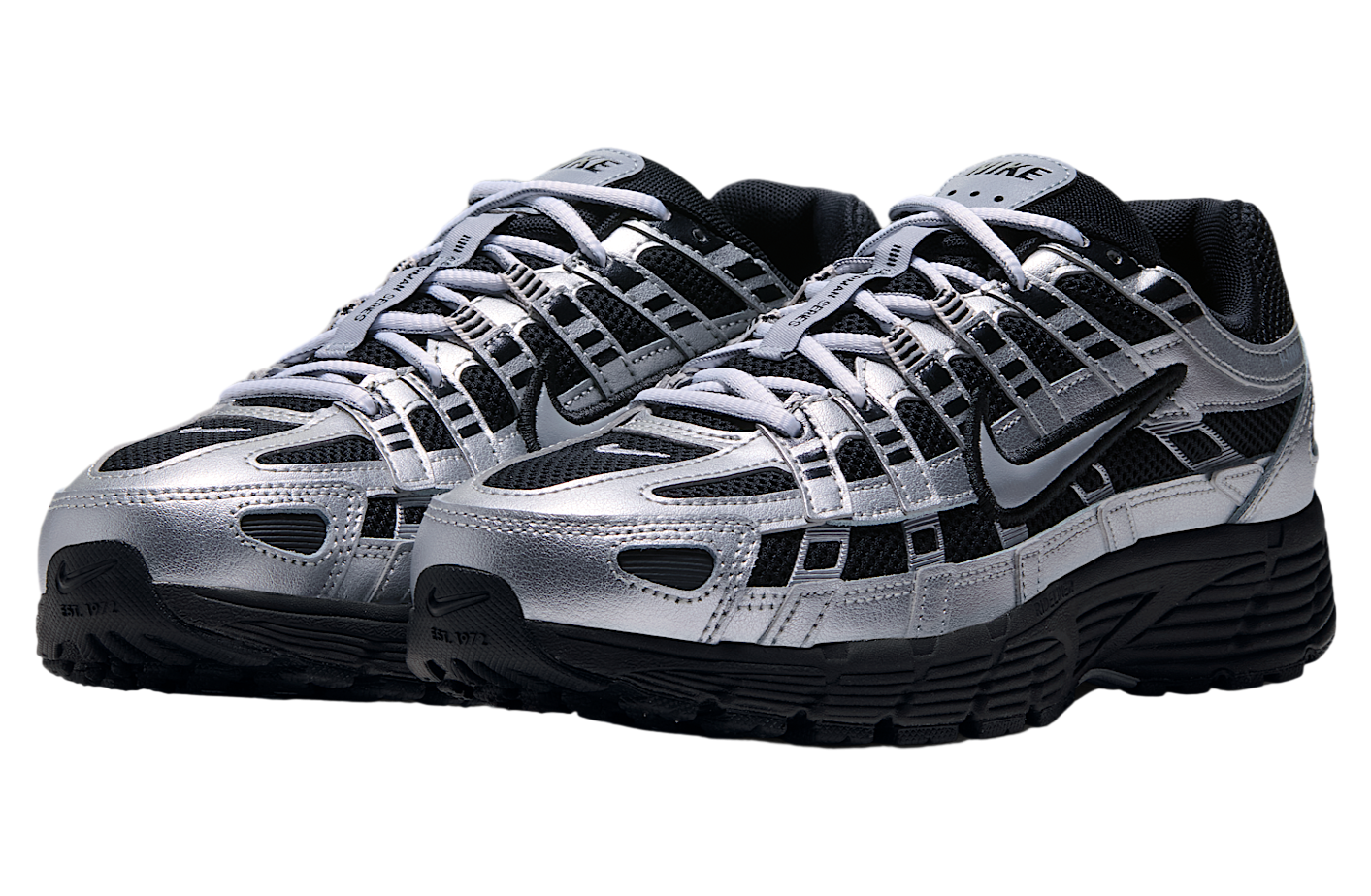 Nike P-6000 WMNS Black / Metallic Silver