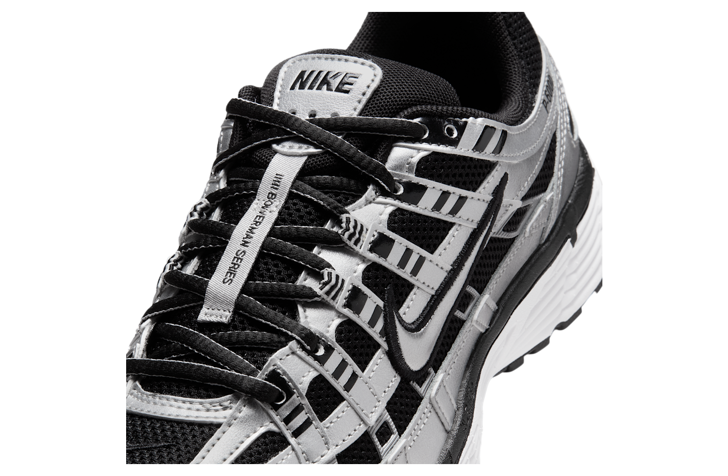 Nike P-6000 WMNS Metallic Silver / Black