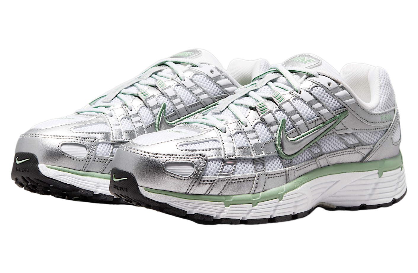 Nike P-6000 WMNS Metallic Silver / White / Steam