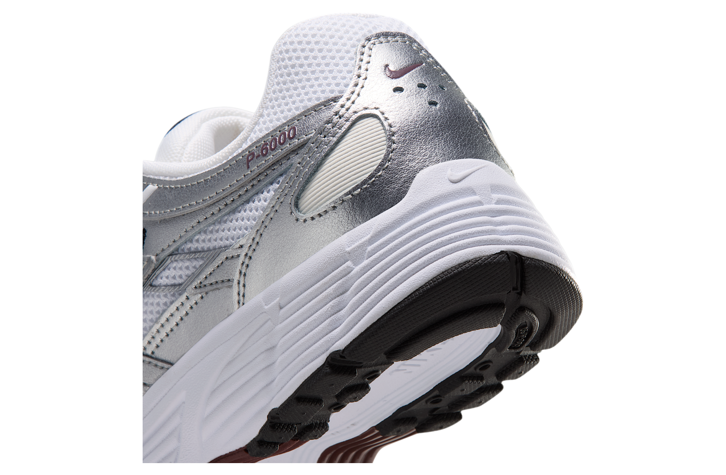 Nike P-6000 WMNS White / Metallic Silver / Mystic Dates