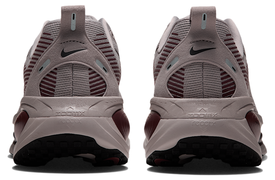 Nike Vomero 18 College Grey / Light Boulder