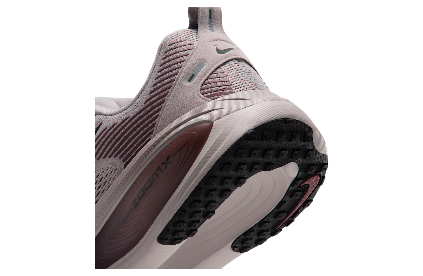 Nike Vomero 18 College Grey / Light Boulder