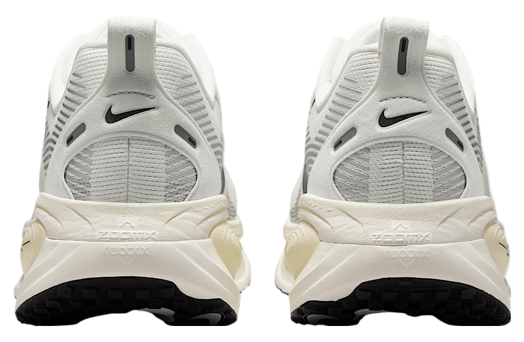 Nike Vomero 18 Summit White / Coconut Milk