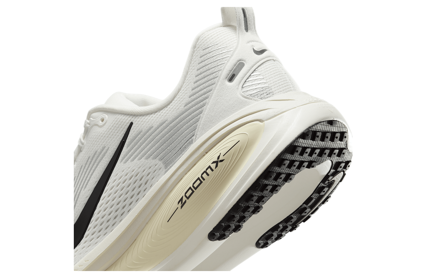 Nike Vomero 18 Summit White / Coconut Milk