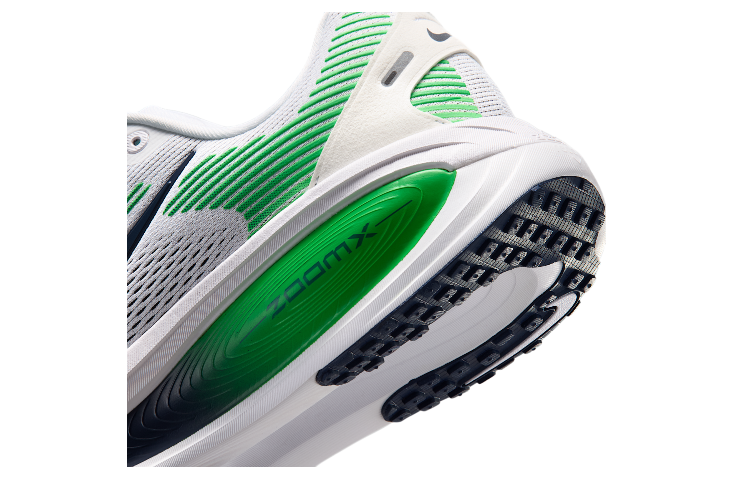 Nike Vomero 18 White / Green Spark