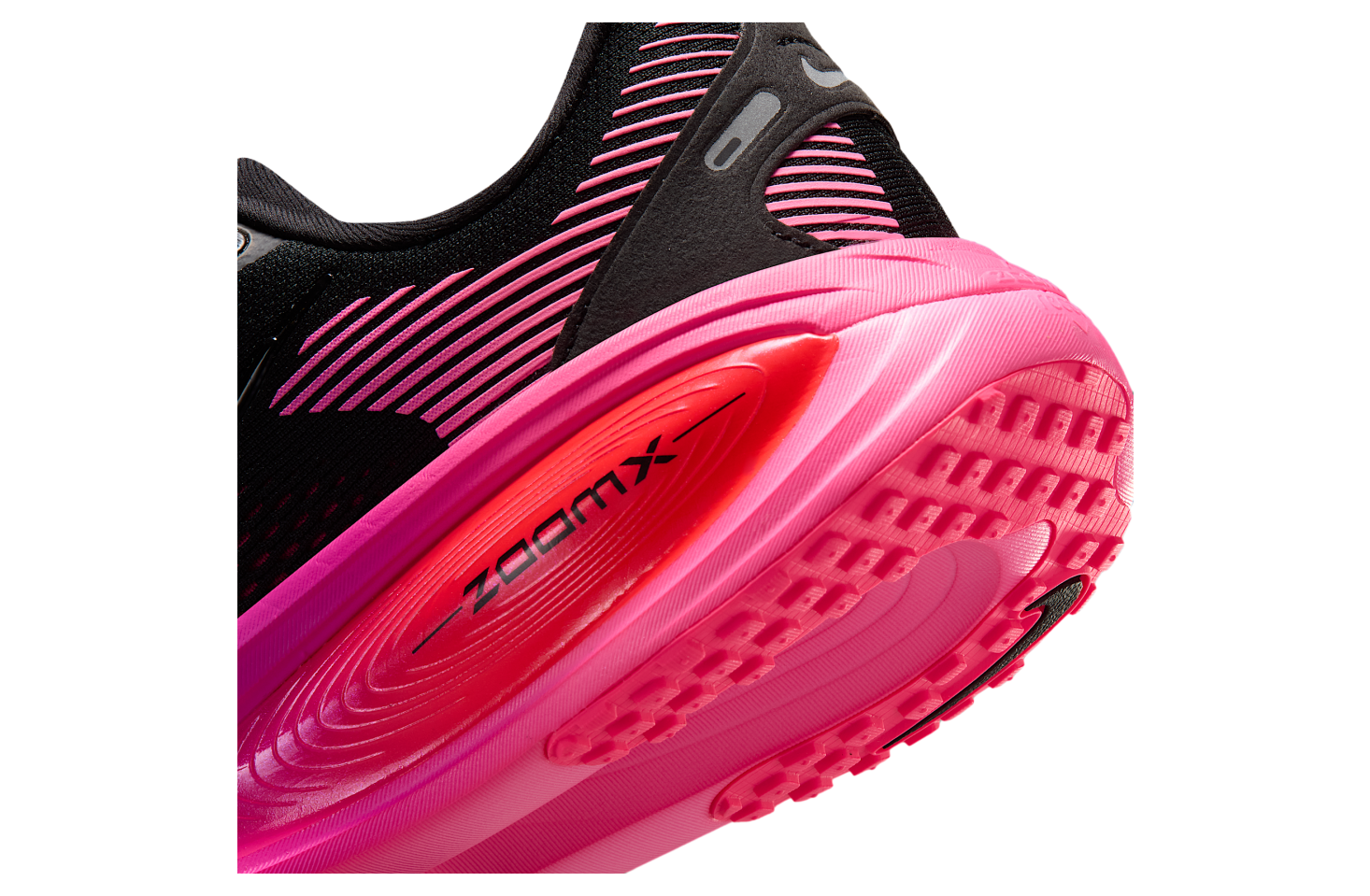 Nike Vomero 18 WMNS Black / Hyper Pink