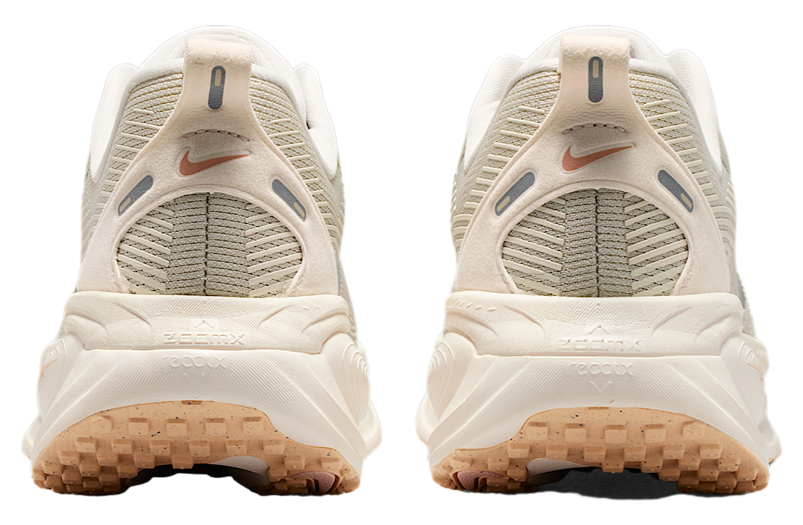 Nike Vomero 18 WMNS Light Bone / Arctic Orange
