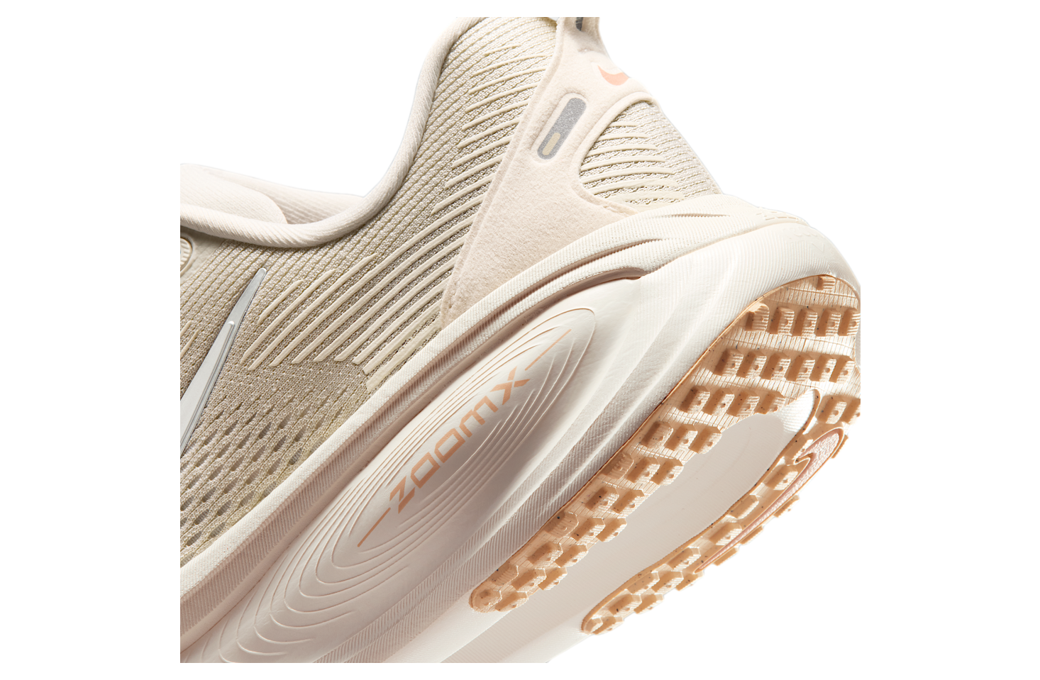 Nike Vomero 18 WMNS Light Bone / Arctic Orange