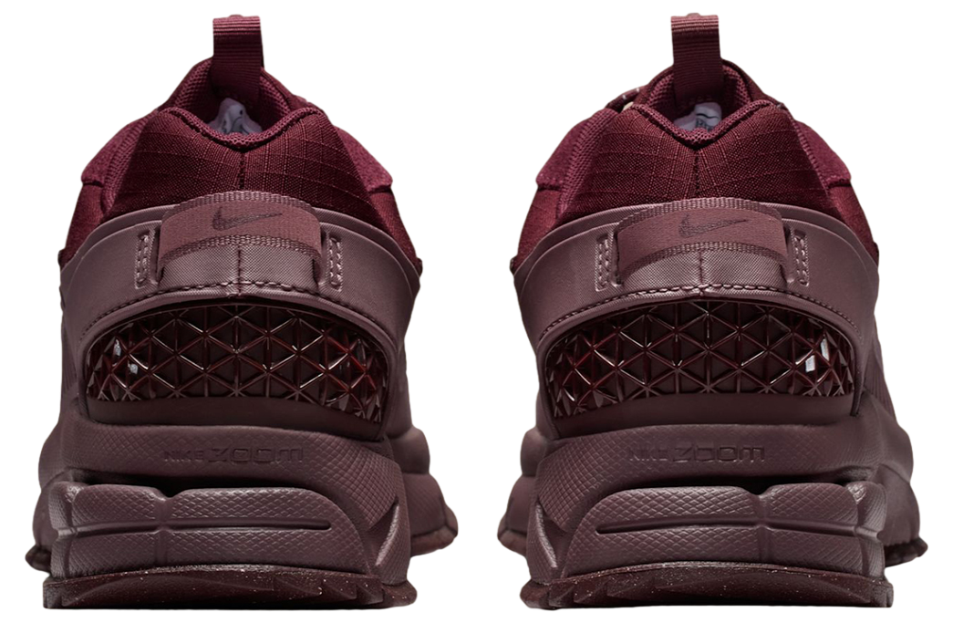 Nike Zoom Vomero 5 Roam Dark Team Red / Burgundy Crush