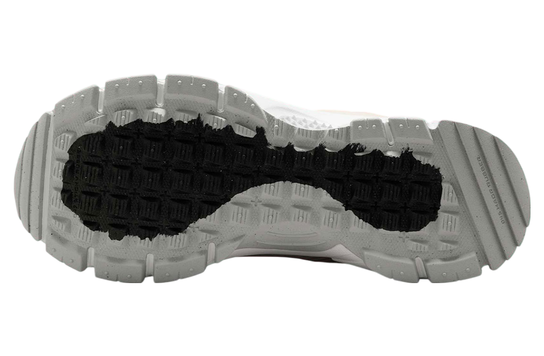 Nike Zoom Vomero 5 Roam Triple White