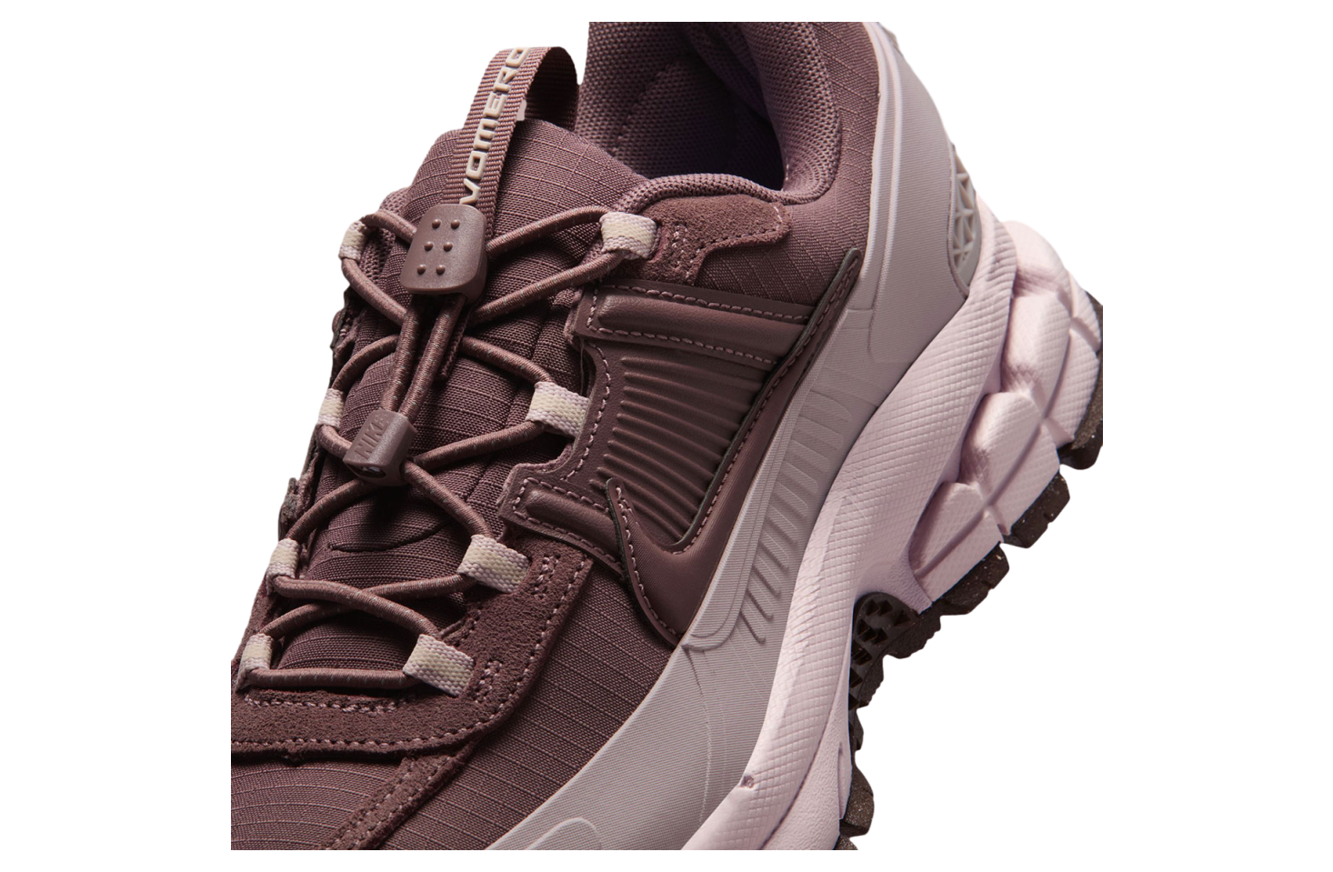 Nike Zoom Vomero 5 Roam WMNS Particle Rose / Silt Red