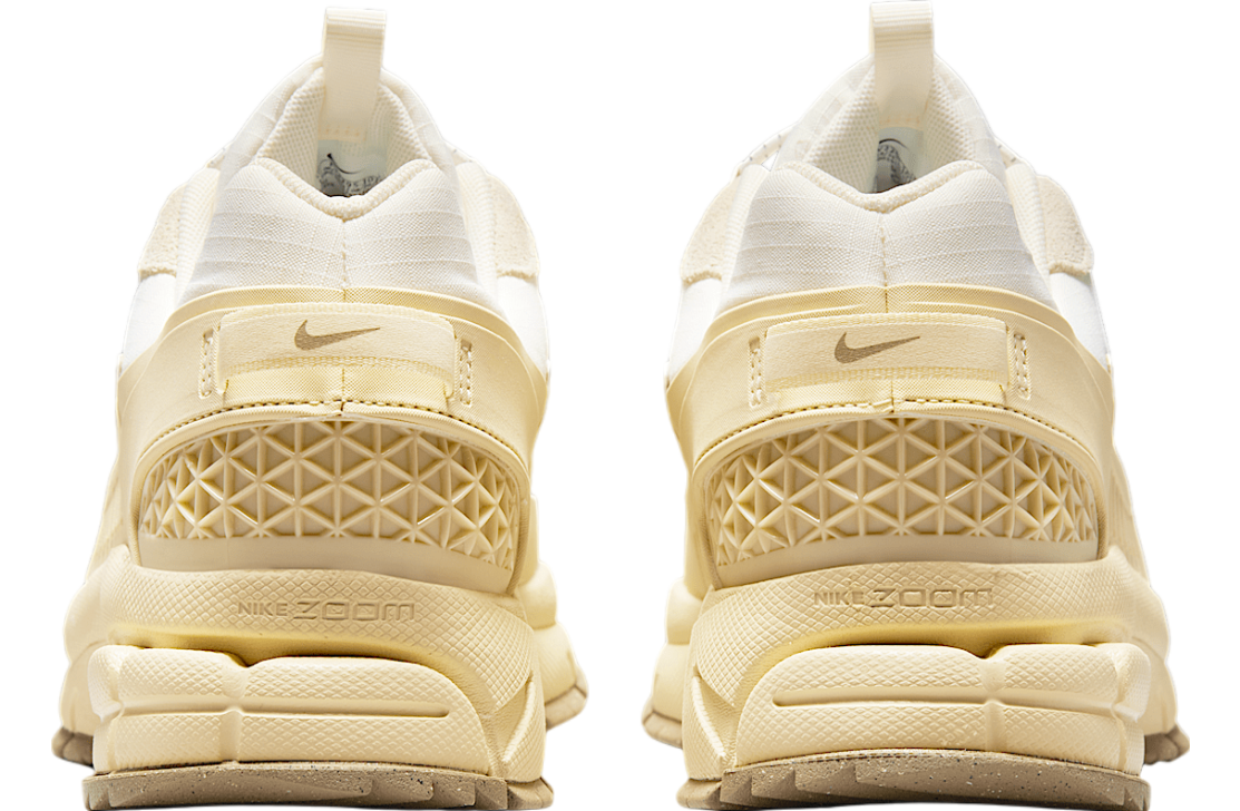 Nike Zoom Vomero Roam Pale Ivory / Light Khaki