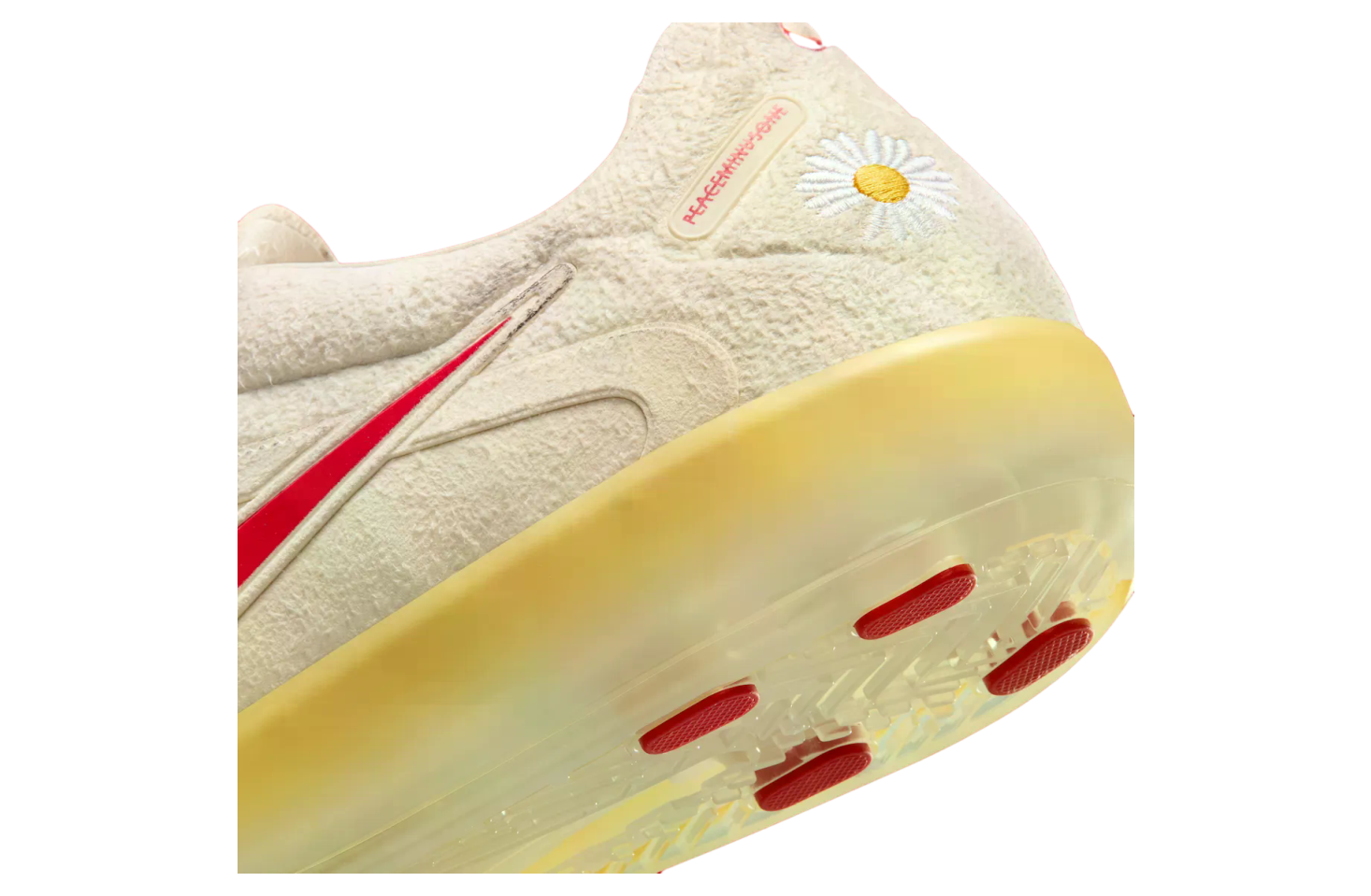 Peaceminusone x Nike Cryoshot Ctr360 Natural / University Red 