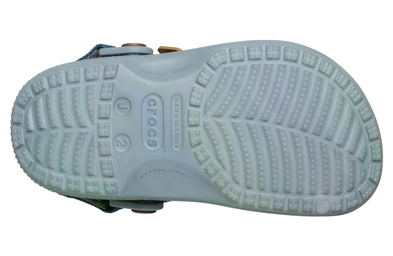 Crocs Classic Denim Adjustable Backstrap Clog GS Concrete - Sep 2025 ...