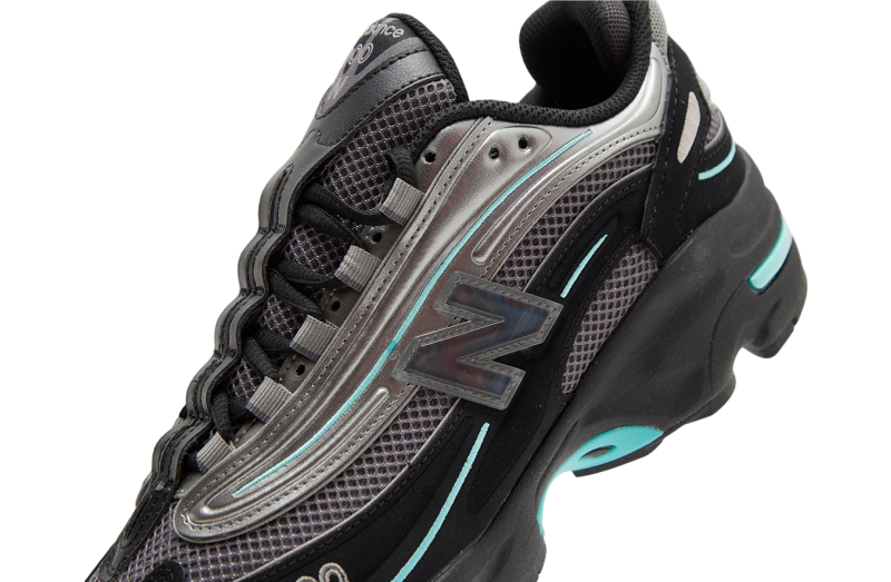 iphone_new-balance-1000-black-  display picture 2