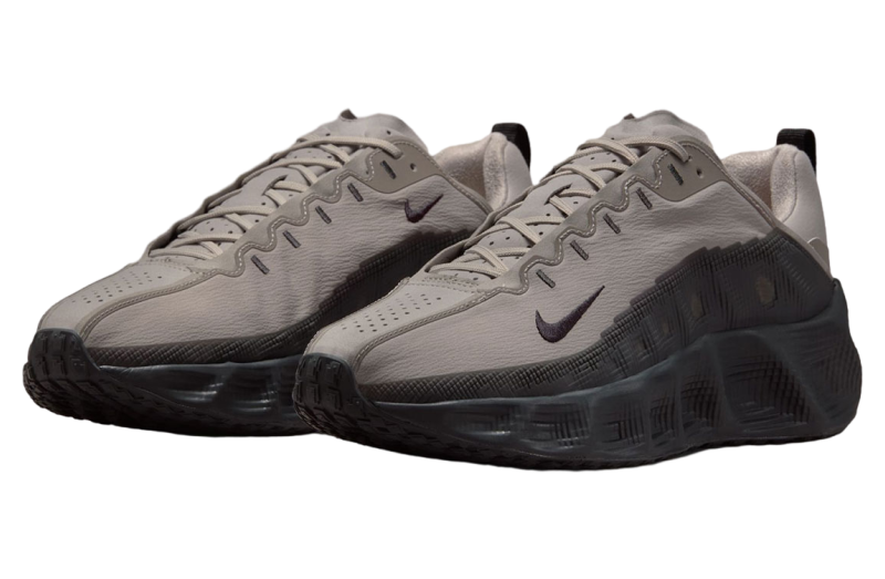 iphone_nike-ava-rover-college-  display picture 3