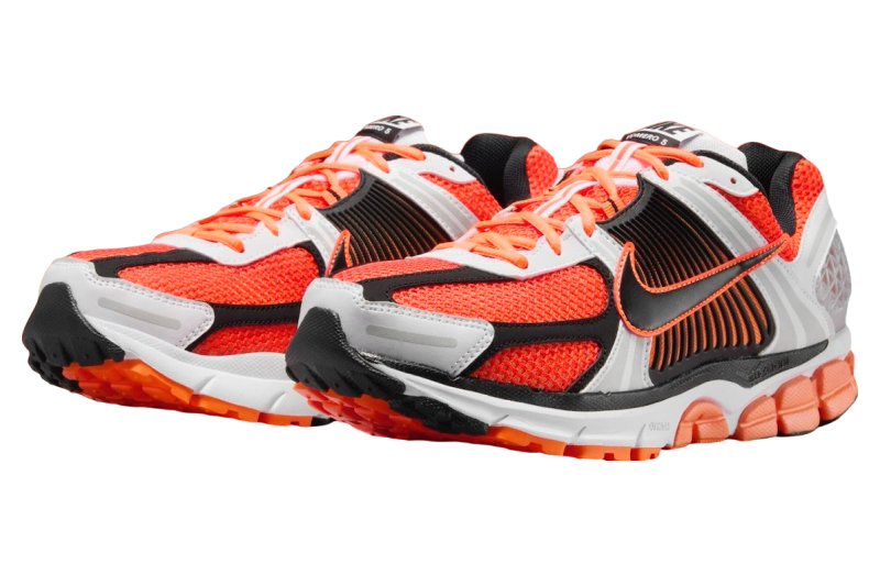 Nike Zoom Vomero 5 Total Orange / Black - Sep 2024 - FB9149  display picture 3