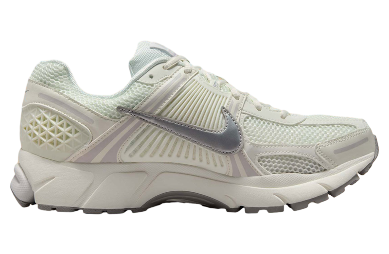 Nike Air Zoom Vomero 5 Sail Vast Grey FB9149 103 Size 8.5 White Runner Workout Nike Zoom Vomero 5 Sail Vast Grey Metallic Silver. SIZE 8  main image 3